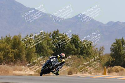 media/Apr-09-2023-SoCal Trackdays (Sun) [[333f347954]]/Turn 7 (1135am)/